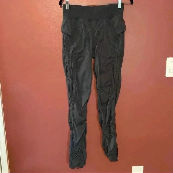 Lululemon Gray Leggings - Picture 1 of 10